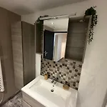 Rez De Chaussee 4 Personnes 2 Avec Parking Апартаменты