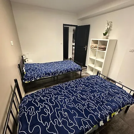 Apartment Rez De Chaussee 4 Personnes 2 Avec Parking Coudekerque-Branche